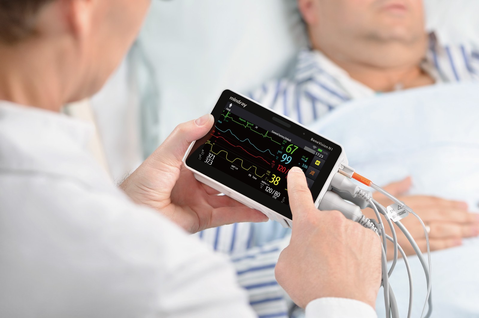 Mindray BeneVision N1 Transport Patient Monitor – 5.5-inch Multi-Purpose Handheld Monitor - 2